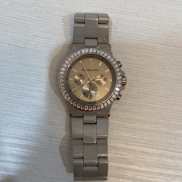 Michael Kors  Dylan Grey Ceramic Glitz Chronograph Watch - Picture 5 of 5